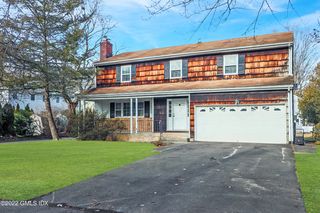 7 Griffith Rd, Riverside, CT 06878