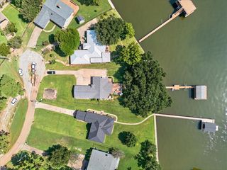 114 Baker B Ranch Rd, Trinidad, TX 75163