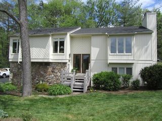3303 One Oak Rd SW, Roanoke, VA 24018