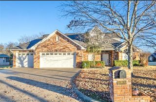 10805 Kent Ct, Fort Smith, AR 72908