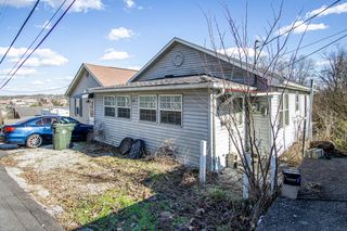 614 W  7th St, London, KY 40741