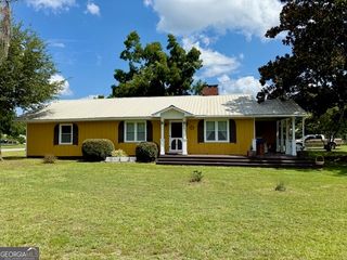 301 E  Willow Lake Dr, Metter, GA 30439