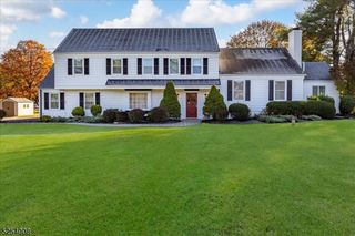 80 Knickerbocker Dr, Belle Mead, NJ 08502