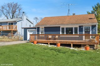 5414 Thelen Ave, McHenry, IL 60050