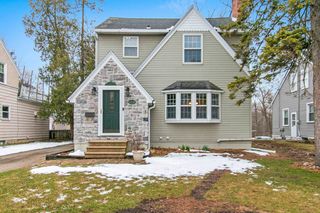 816 Allouez Ter, Green Bay, WI 54301