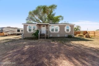 325 W  Acapulco Way, Paulden, AZ 86334