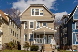 55 Connecticut Avenue, New London, CT 06320