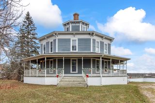 7925 Wildcat Rd, Croswell, MI 48422