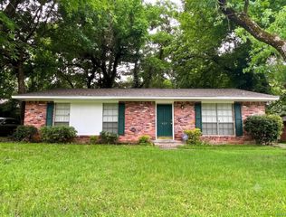 429 Fieldbrook Dr, Montgomery, AL 36117