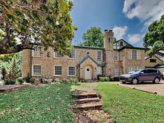 3551 W  4th St #1, Fort Worth, TX 76107