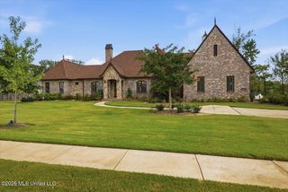 214 Ashworth Cir, Madison, MS 39110