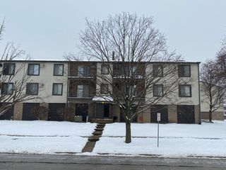 404 E  Bailey Rd, Naperville, IL 60565