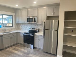 417 Barson St #B, Santa Cruz, CA 95060