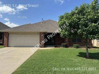 2725 SE 39th St, Moore, OK 73160