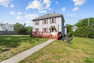375 Pleasant St #2, Rumford, RI 02916