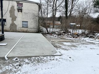 210 N  Walnut St, Logan, OH 43138