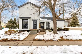 412 Orchard St, Saint Clair, MI 48079