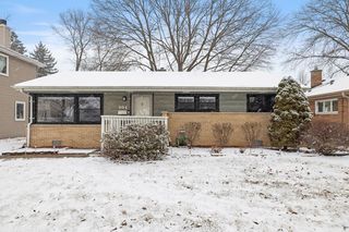 503 N  Pine St, Mount Prospect, IL 60056