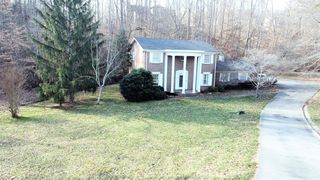 1100 Forest Circle Dr, Corbin, KY 40701