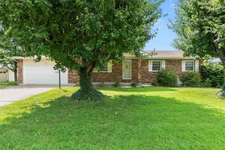 100 Richardet St, Perryville, MO 63775
