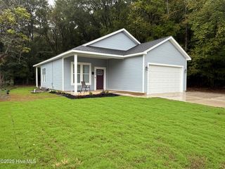 509 E Elizabeth Street, Selma, NC 27576
