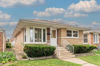 1528 N  21st Ave, Melrose Park, IL 60160