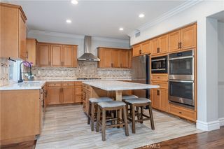 18571 Amalia Ln, Huntington Beach, CA 92648