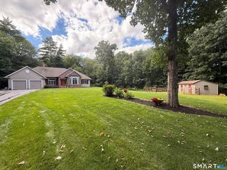 3 Jason Heights, Thompson, CT 06277