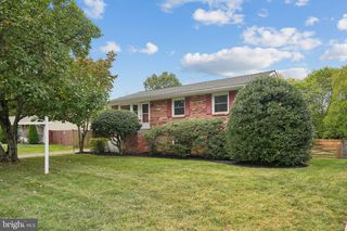 1103 S  Culpeper Rd, Sterling, VA 20164