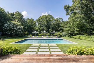 7 Sachems Path, Wainscott, NY 11975