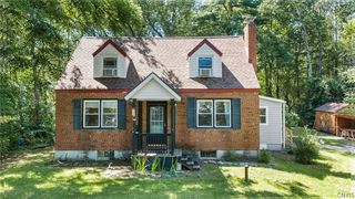 4703 Makyes Rd, Syracuse, NY 13215