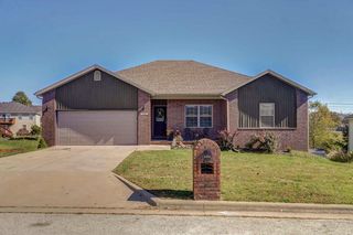 5358 Palisades Avenue, Battlefield, MO 65619