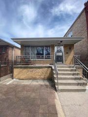 4149 S  Rockwell St, Chicago, IL 60632