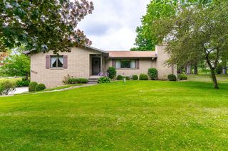 6805 Edgebrook Dr, Fort Wayne, IN 46804