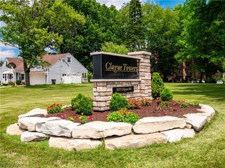 3675 Clague Rd #316, North Olmsted, OH 44070