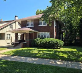 6845 S  Chappel Ave, Chicago, IL 60649