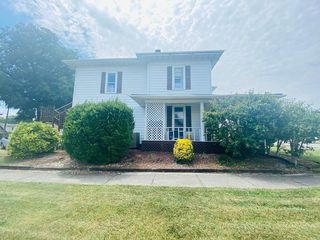 414 E  Unaka Ave, Johnson City, TN 37601