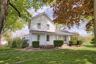 8250 Oneida Rd, Grand Ledge, MI 48837