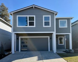 61425 SE Daybreak Ct, Bend, OR 97702