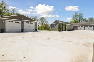2892 Beck Rd, Howell, MI 48843