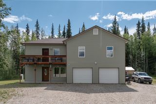 2375 Lindsborg Dr, North Pole, AK 99705