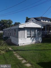 4408 Marblehead St, Harrisburg, PA 17109
