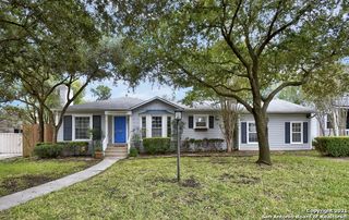 216 Claywell Dr, Alamo Heights, TX 78209