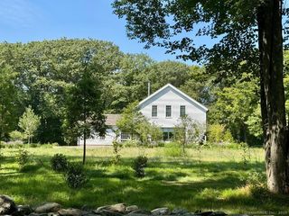 24 Old Roxbury Rd, Roxbury, CT 06783