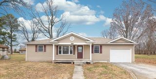 705 S  Main St #B, Brighton, IL 62012