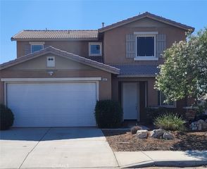 15887 Horizon Way, Adelanto, CA 92301