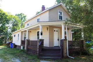 825 W  Highland Ave, Ravenna, OH 44266
