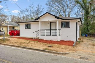 26 Ray St, Newnan, GA 30263