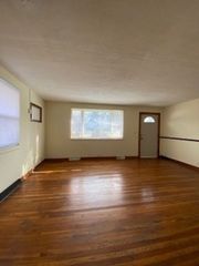 55363 Lexington Ave, South Bend, IN 46628