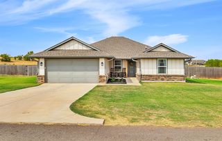 1938 Eli Ave, Tuttle, OK 73089